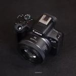 دوربین بدون آینه Canon R50 با لنز 50mm F1.8 - تصویر 4