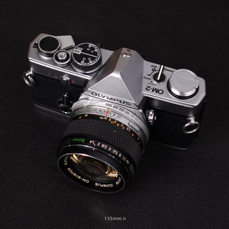 دوربین Olympus OM-2 با لنز 50mm f/1.4