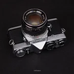 دوربین Olympus OM-2 با لنز 50mm f/1.4